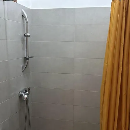 Esperjenza St Julians Apartamento *